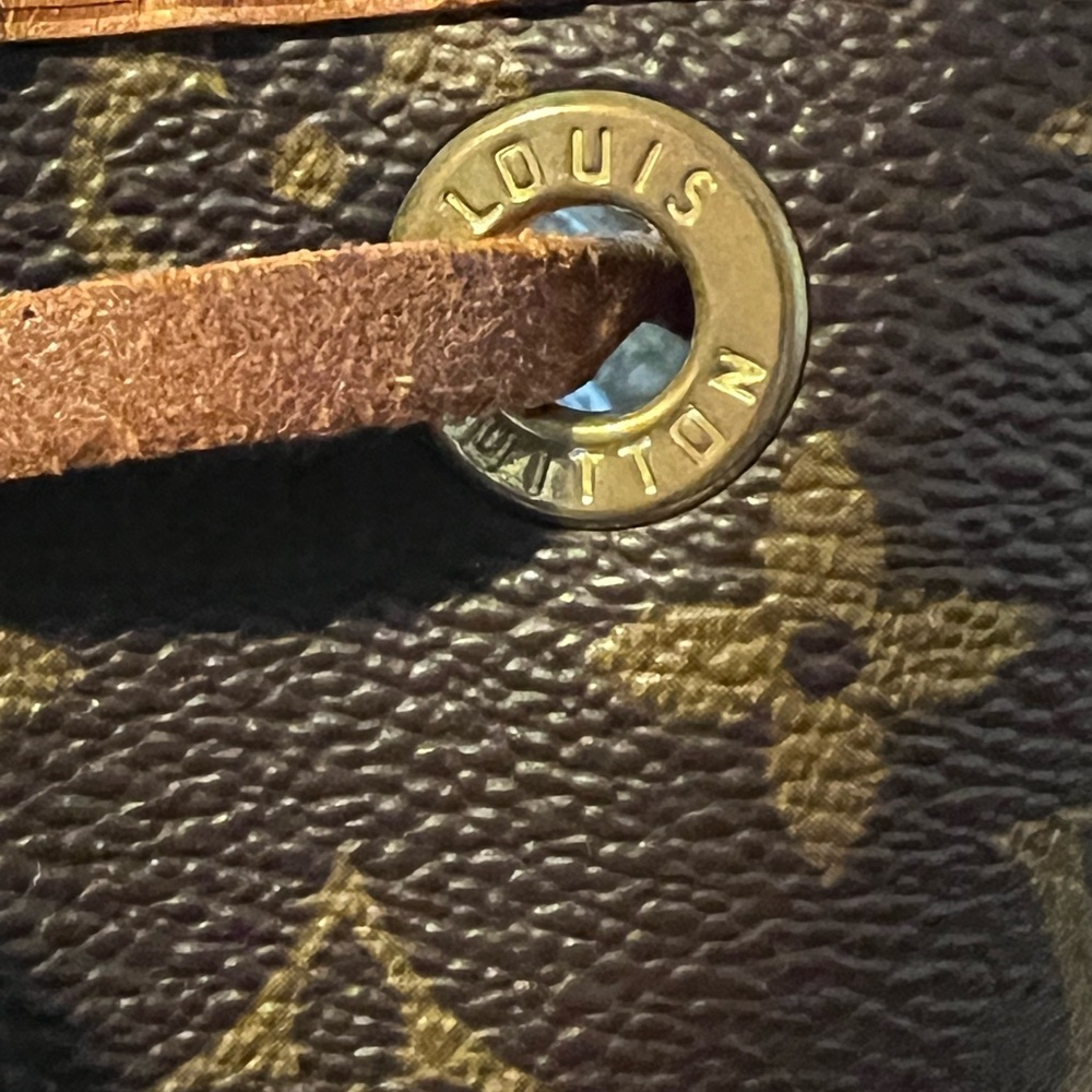 Louis Vuitton Noe Monogram Bucket shoulder bag - Picture 10 of 15